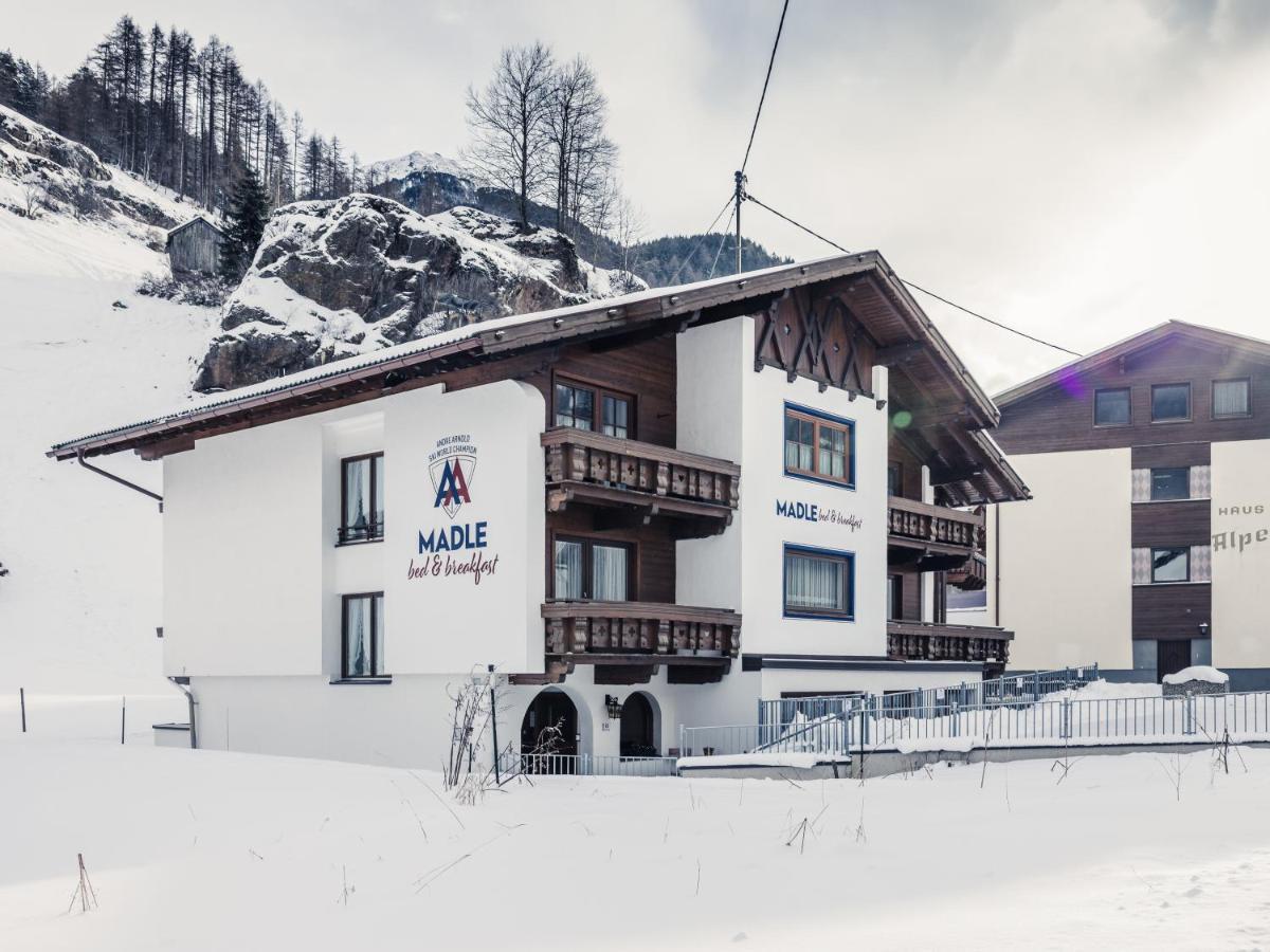 Hotel Haus Martina Sölden Exterior foto